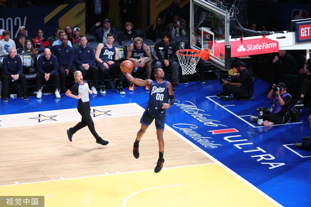 凭借出色的 凭借出色的